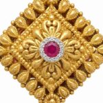 Women’s 22K Gold Ring - Royal Square Floral Design with Stone Accent (4.470 gm) - Image 3